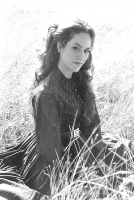 reyes 介绍,x档案第九季monica reyes 安娜贝丝·吉什演的是谁 - 电视